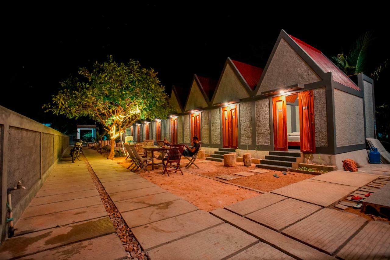 E2 Guest House Karimunjawa Exterior foto