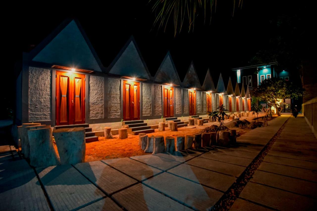 E2 Guest House Karimunjawa Exterior foto